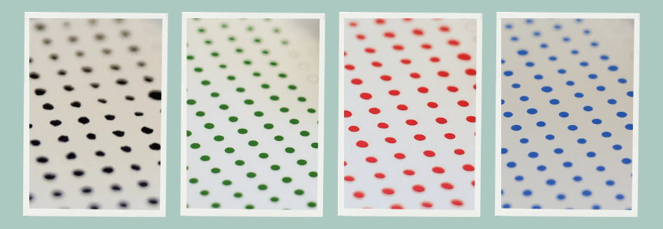 alt markörer för prickmålning i fyra färger svart blå grön röd